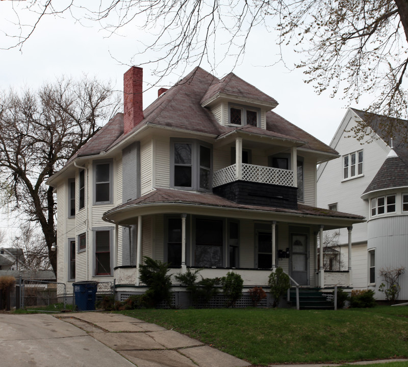 927 Lincoln Ave in Toledo, OH - Building Photo