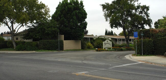 3051 Towers Ln in San Jose, CA - Foto de edificio - Building Photo
