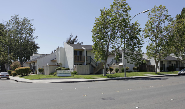 Woodhaven Apartments in Santa Maria, CA - Building Photo - Building Photo