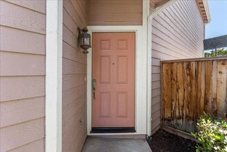 119 Orr Rd in Alameda, CA - Foto de edificio - Building Photo