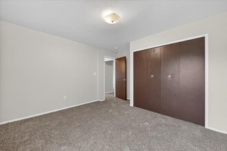 Stephan Manor in Warren, MI - Building Photo - Building Photo