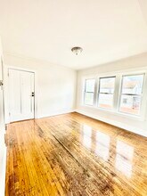 1237 N Karlov Ave in Chicago, IL - Building Photo - Building Photo