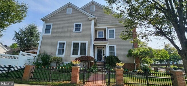 property at 1016 ROBBINS-EDINBURG