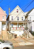 217 John St in Elizabeth, NJ - Building Photo