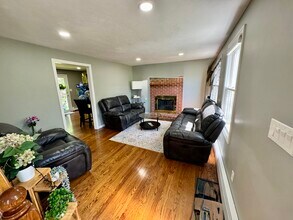 18 Ladyslipper Dr in Shrewsbury, MA - Building Photo - Building Photo