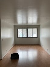 3828 Jones St, Unit 104 in Omaha, NE - Building Photo - Building Photo