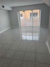 14909 SW 80th St in Miami, FL - Building Photo - Building Photo