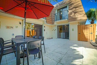 3071 30th Ct in Jupiter, FL - Foto de edificio - Building Photo