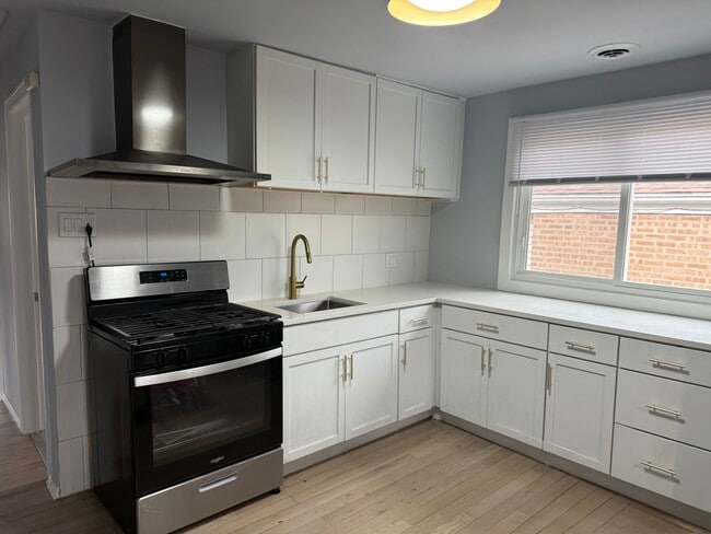 2807 N 74th Ct, Unit 3a