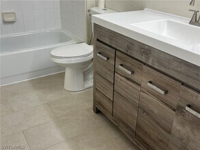 8224 Key Royal Cir in Naples, FL - Building Photo - Building Photo