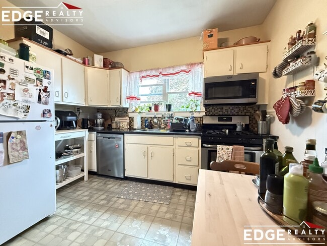 property at 28 Justin Rd