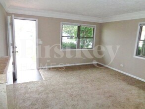 2337 121st St in Blue Island, IL - Foto de edificio - Building Photo