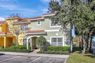 8919 Bismarck Palm Rd in Kissimmee, FL - Building Photo - Building Photo