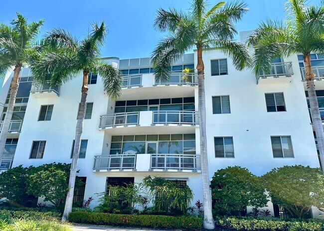 335 SE 6th Ave in Delray Beach, FL - Building Photo - Building Photo