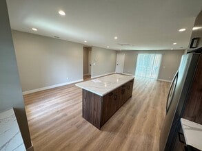 5223 Tipton St in San Diego, CA - Building Photo - Building Photo