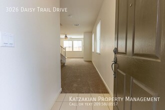 3026 Daisy Trail in Stockton, CA - Building Photo - Building Photo