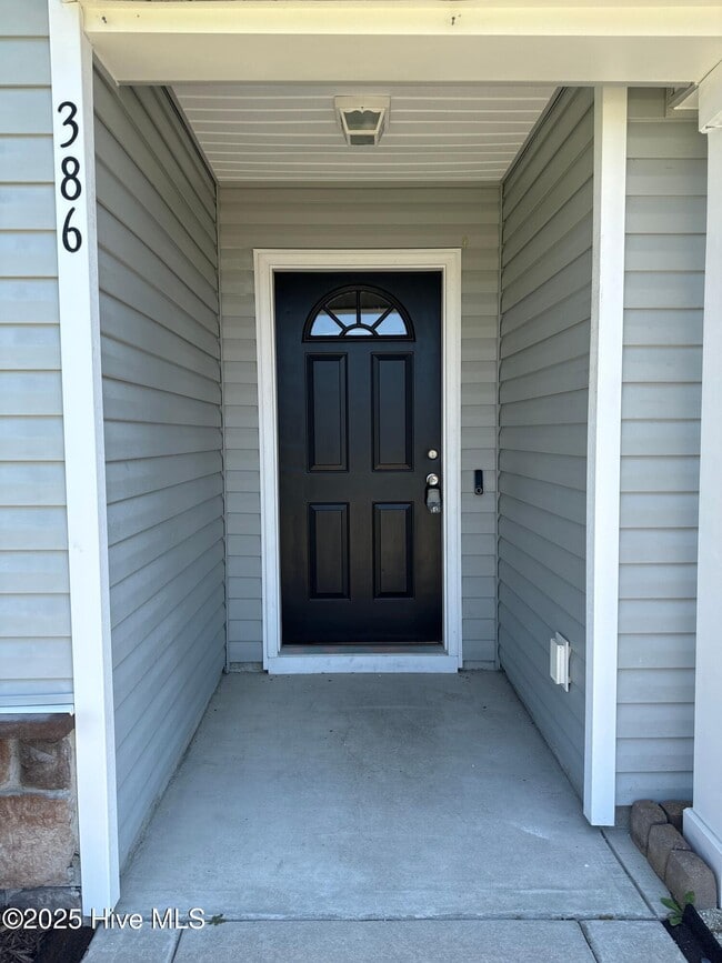 386 Sonoma Rd in Jacksonville, NC - Building Photo - Building Photo