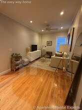 1576 Cambridge St, Unit 1576 in Cambridge, MA - Foto de edificio - Building Photo