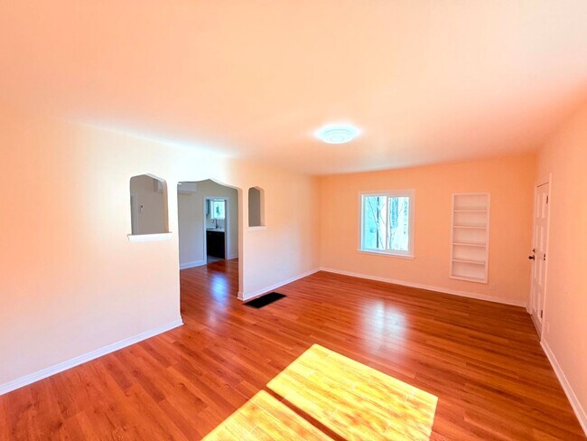 714 El Centro St-Unit -716 in South Pasadena, CA - Building Photo - Building Photo