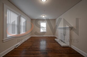 2809 Hillsborough Rd in Durham, NC - Building Photo - Building Photo