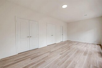 2150 Stacy Knoll in Houston, TX - Building Photo - Building Photo