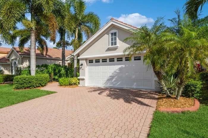 738 SW Munjack Cir in Port St. Lucie, FL - Building Photo