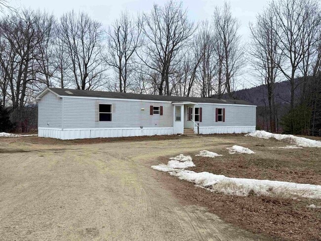 531 Daniel Webster Hwy in Plymouth, NH - Building Photo - Building Photo