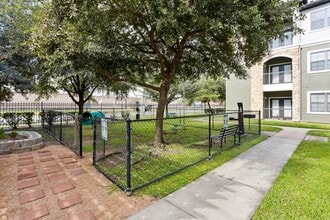 The Life at Sterling Woods in Houston, TX - Foto de edificio - Building Photo