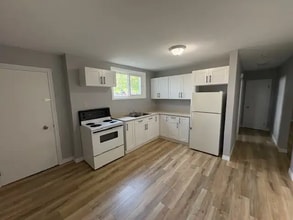 44 Northumberland Av in Saint John, NB - Building Photo - Building Photo
