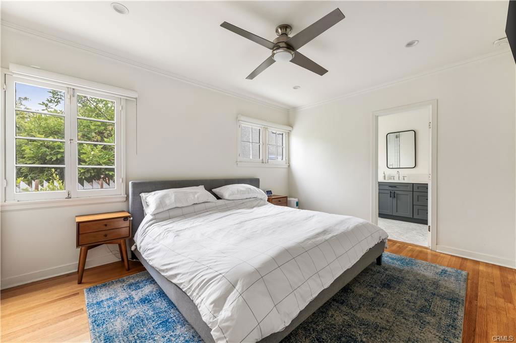 2818 S Holt Ave in Los Angeles, CA - Building Photo