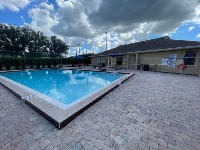 property at 5317 Summerlin Rd