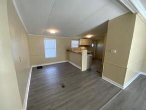 2221 Nina St in Navarre, FL - Building Photo - Building Photo