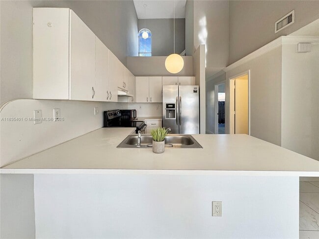 3834 SW 153rd Pl in Miami, FL - Building Photo - Building Photo