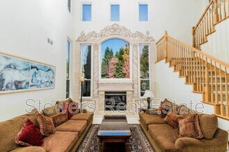 125 Elliott Ct in Alamo, CA - Building Photo - Building Photo