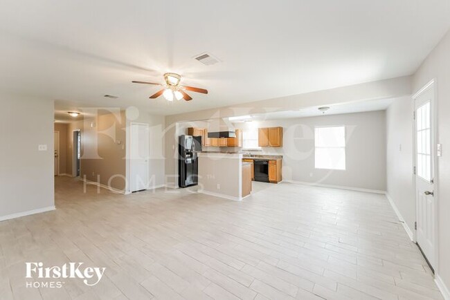 1610 Quail Run in Brookshire, TX - Building Photo - Building Photo