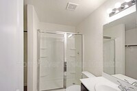 9825 Lanewell St photo'