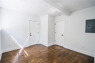 99 Peachtree Memorial Dr NW in Atlanta, GA - Building Photo - Building Photo