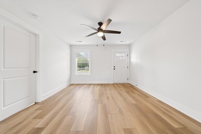 101 Gibson St, Unit B in Portland, TN - Building Photo - Building Photo