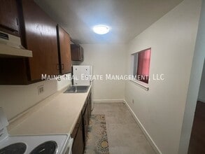 29 Chamberlain St in Brewer, ME - Building Photo - Building Photo