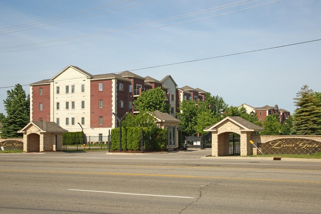 Lions Gate in Davison, MI - Foto de edificio - Building Photo