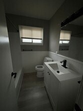 4541 Lee Rd in Cleveland, OH - Foto de edificio - Building Photo