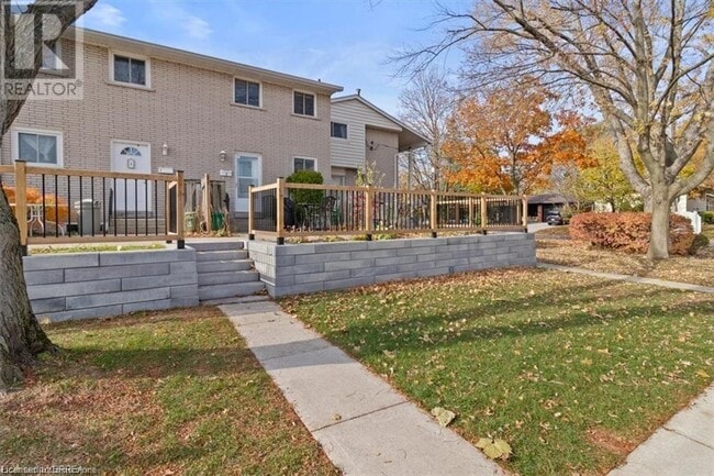 property at 11 Colmar Pl