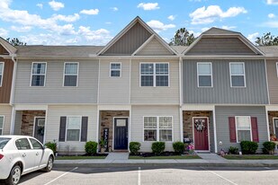 141 Beacon Woods Dr in Holly Ridge, NC - Building Photo