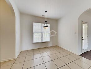 1050 Kentshire Cv in Cordova, TN - Foto de edificio - Building Photo