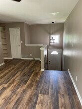 102 Orourke Drive in Platte City, MO - Foto de edificio - Building Photo