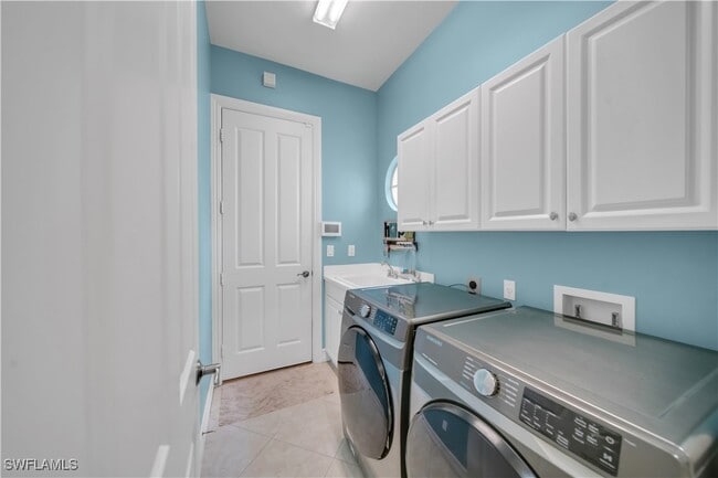 7672 Sussex Ct