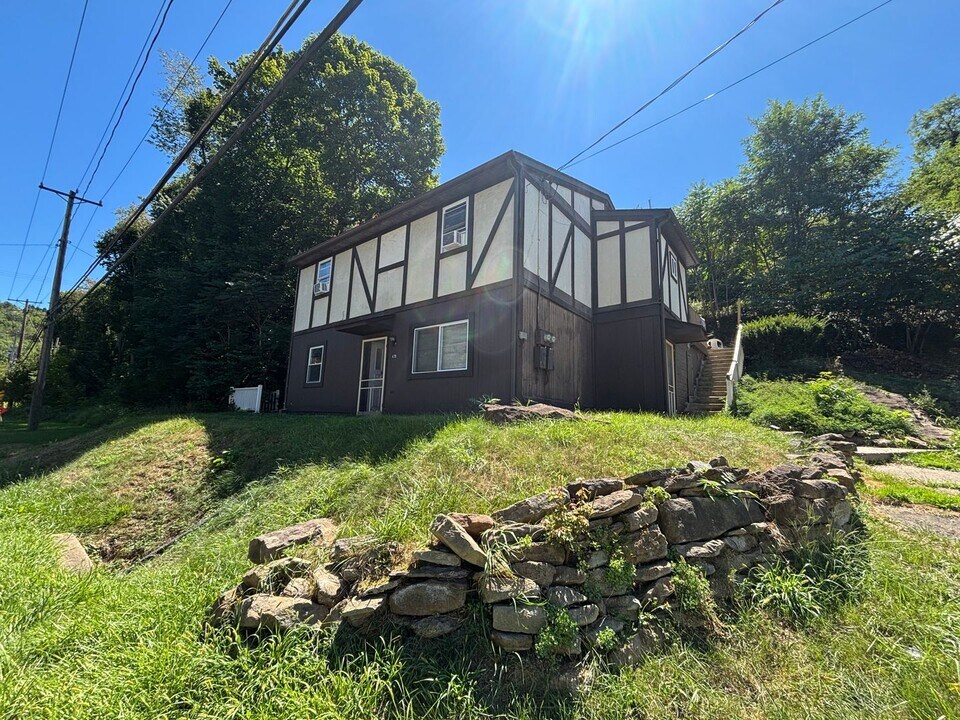 3141 30th St in New Brighton, PA - Building Photo