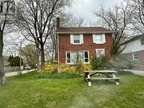 90 Huron St in London, ON - Building Photo - Building Photo