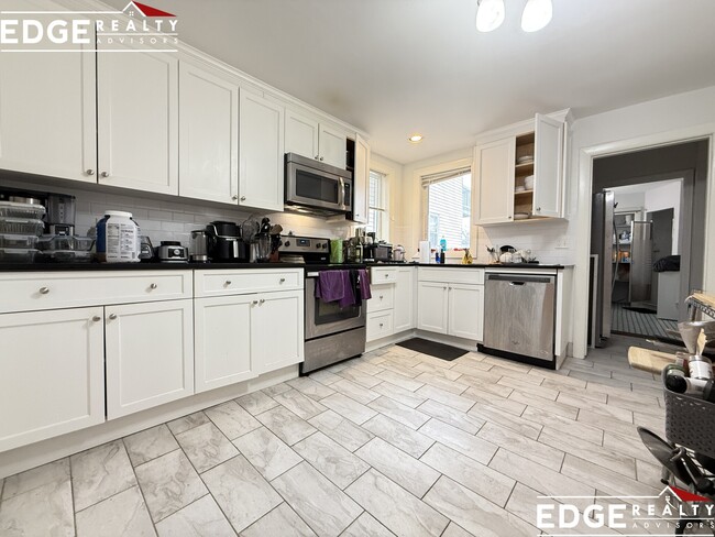 property at 39 St Paul St