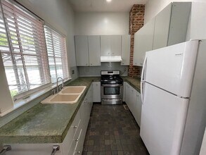 413 E 36th St in Savannah, GA - Building Photo - Building Photo